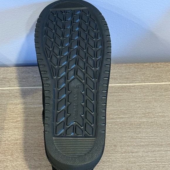 Brand New Koolabura by UGG Classic Black Ankle Boots - Picture 2 of 7